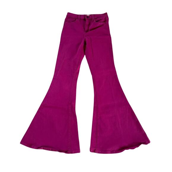 Sneak Peek Women's Bright Pink Bell Bottom Flare Denim Jeans Size 26/31 Barbie - Picture 1 of 11